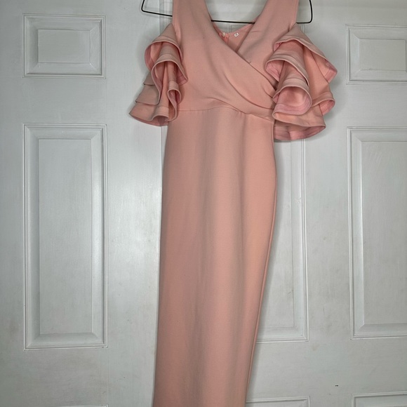 Beautiful pink Women Bodycon with ruffle - Picture 3 of 12